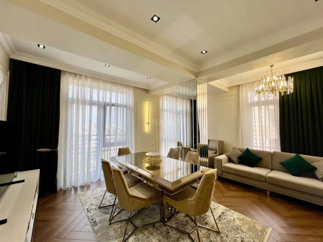 Satılır 3 otaqlı mənzil 115 m²