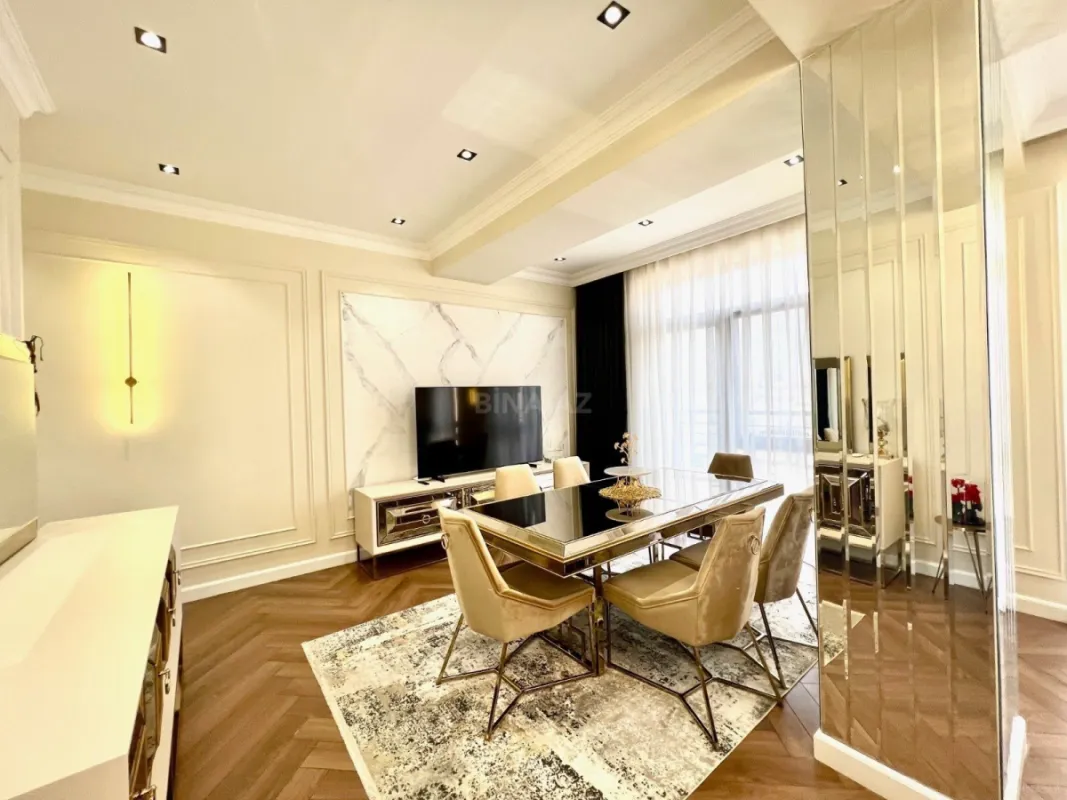 Satılır 3 otaqlı mənzil 115 m²