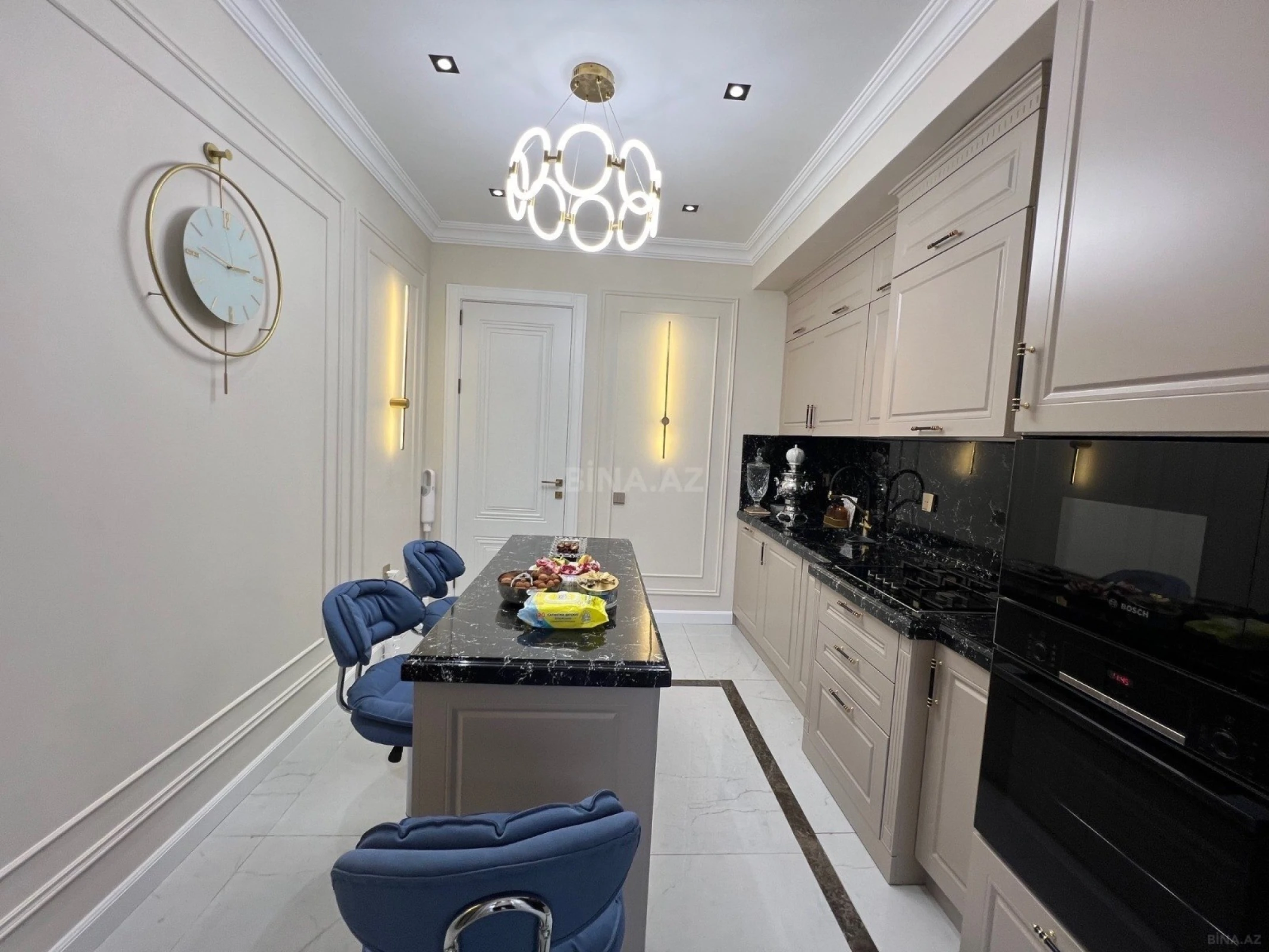 Satılır 3 otaqlı mənzil 115 m²