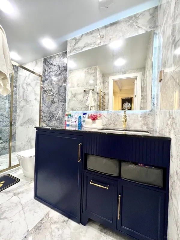 Satılır 3 otaqlı mənzil 115 m²