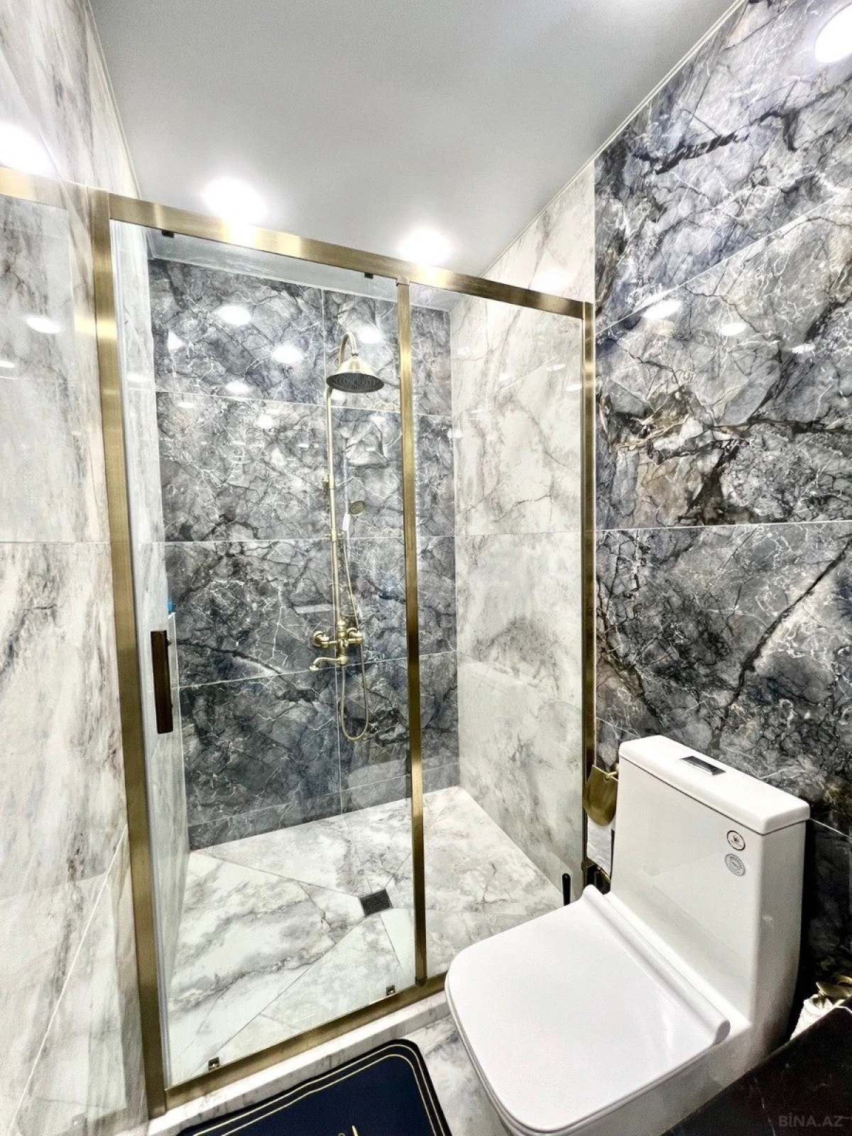 Satılır 3 otaqlı mənzil 115 m²