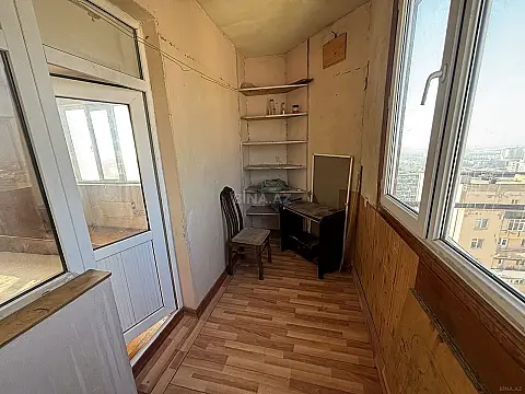 Satılır 2 otaqlı mənzil 83 m²