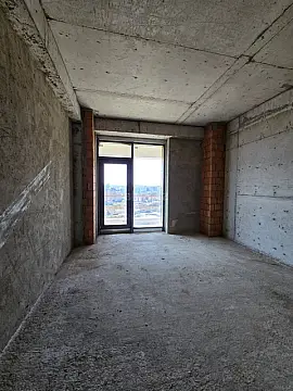 Satılır 6 otaqlı mənzil 392 m²