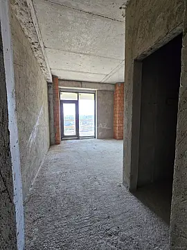 Satılır 6 otaqlı mənzil 392 m²