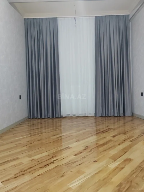 Satılır 2 otaqlı mənzil 68 m²