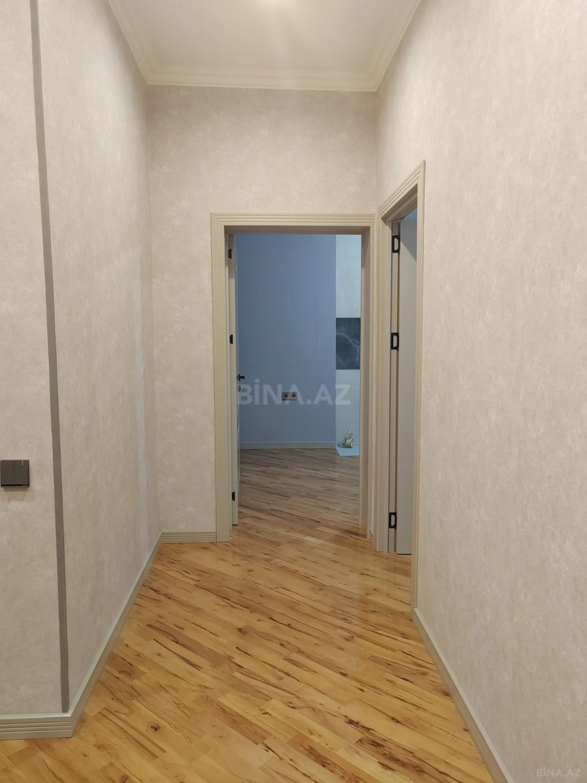Satılır 2 otaqlı mənzil 68 m²