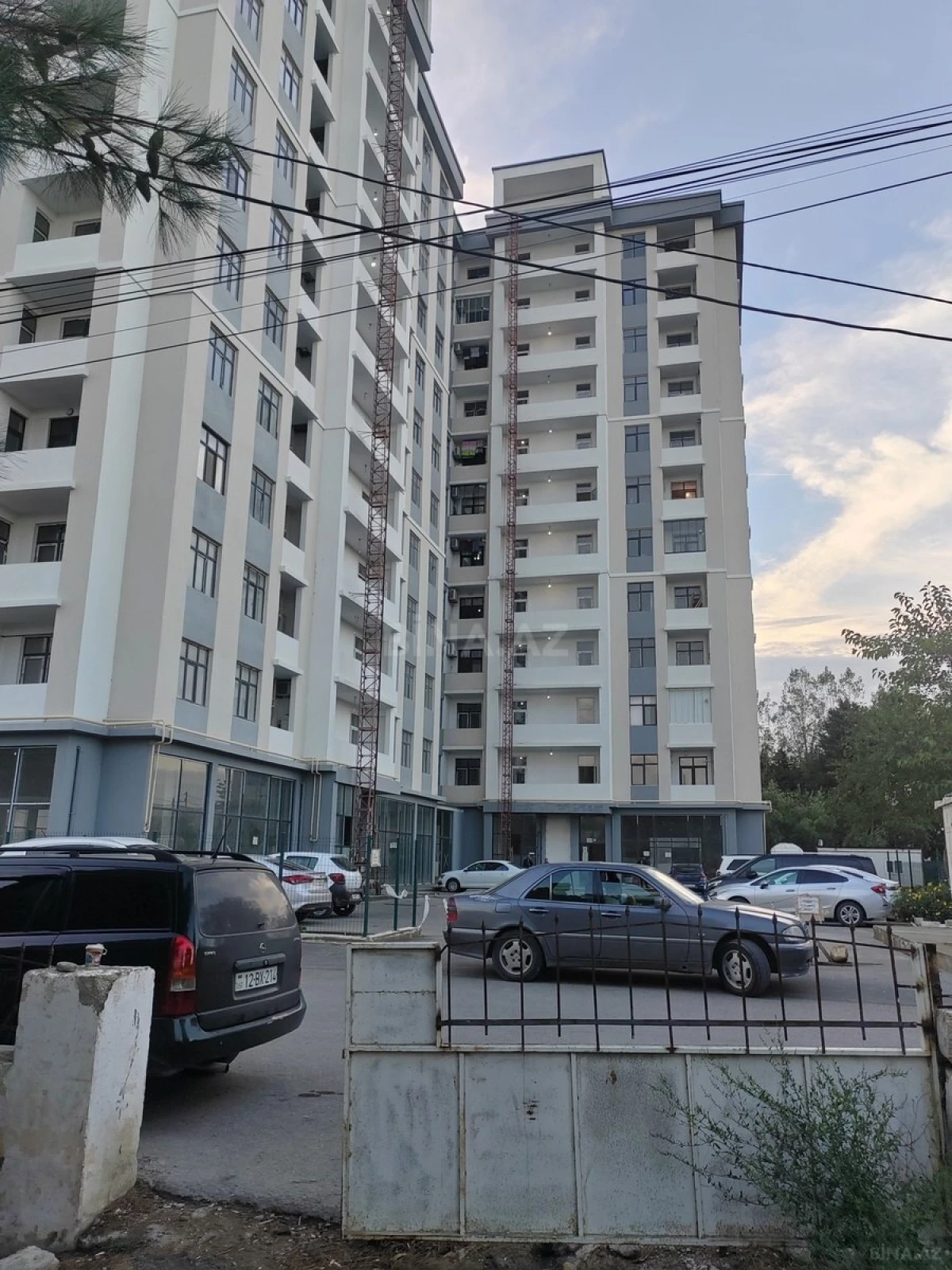 Satılır 2 otaqlı mənzil 68 m²