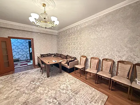 Kirayə verilir 2 otaqlı mənzil 100 m²
