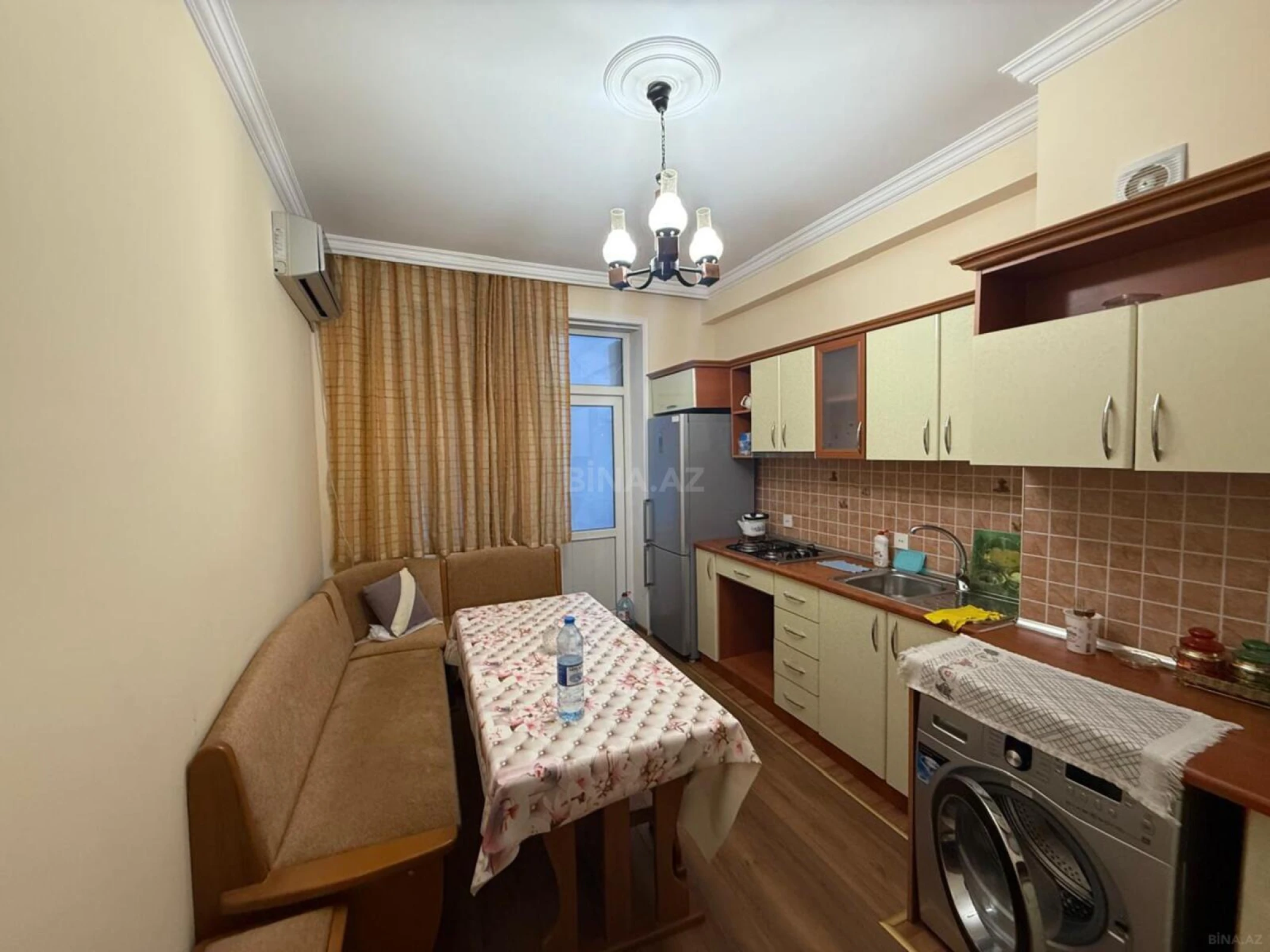 Kirayə verilir 2 otaqlı mənzil 100 m²