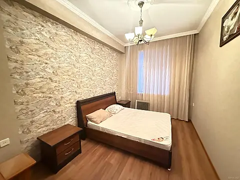 Kirayə verilir 2 otaqlı mənzil 100 m²