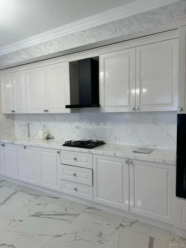 Kirayə verilir 4 otaqlı mənzil 170 m²