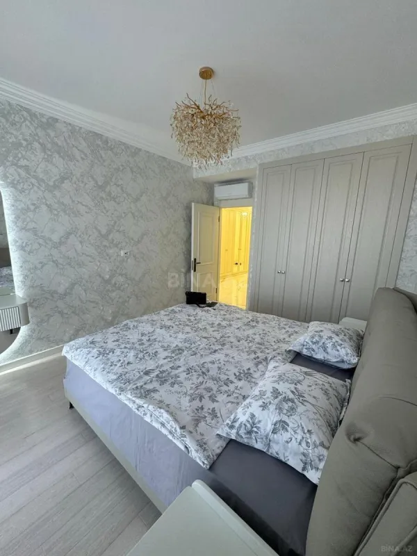 Kirayə verilir 4 otaqlı mənzil 170 m²