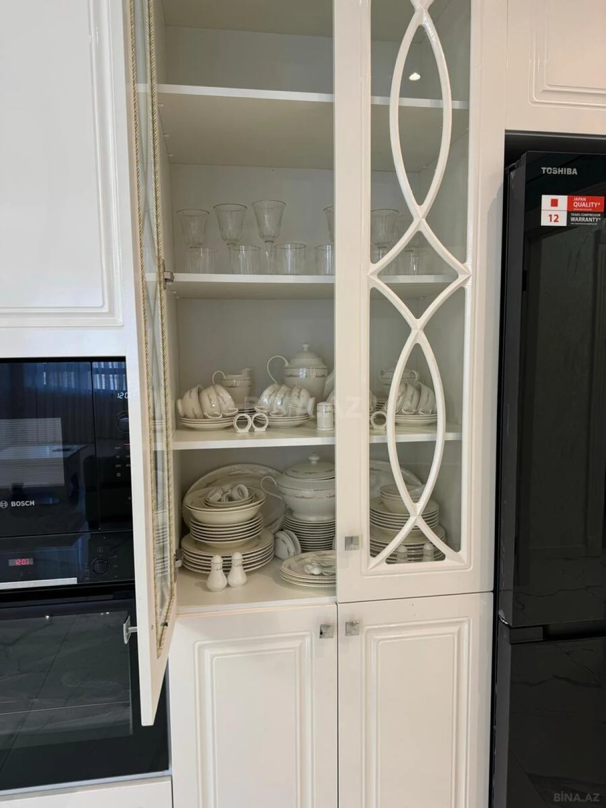 Kirayə verilir 4 otaqlı mənzil 170 m²