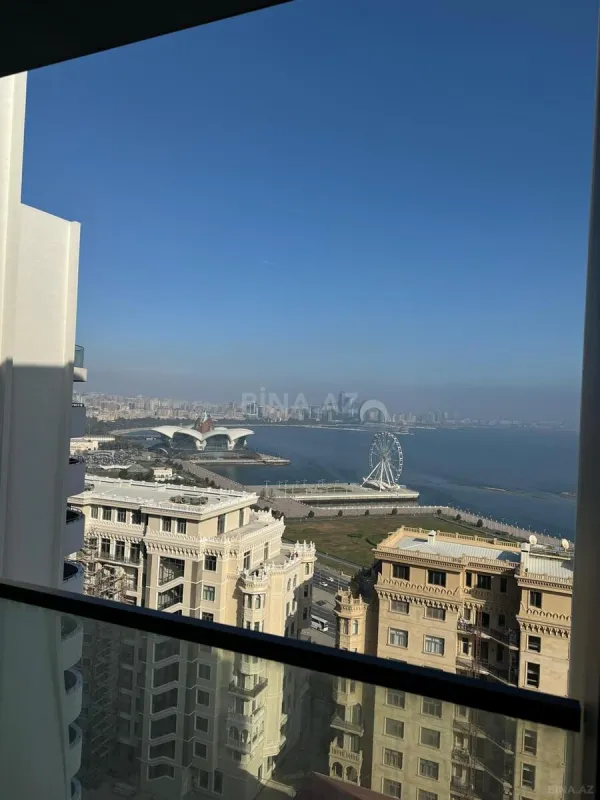Kirayə verilir 4 otaqlı mənzil 170 m²