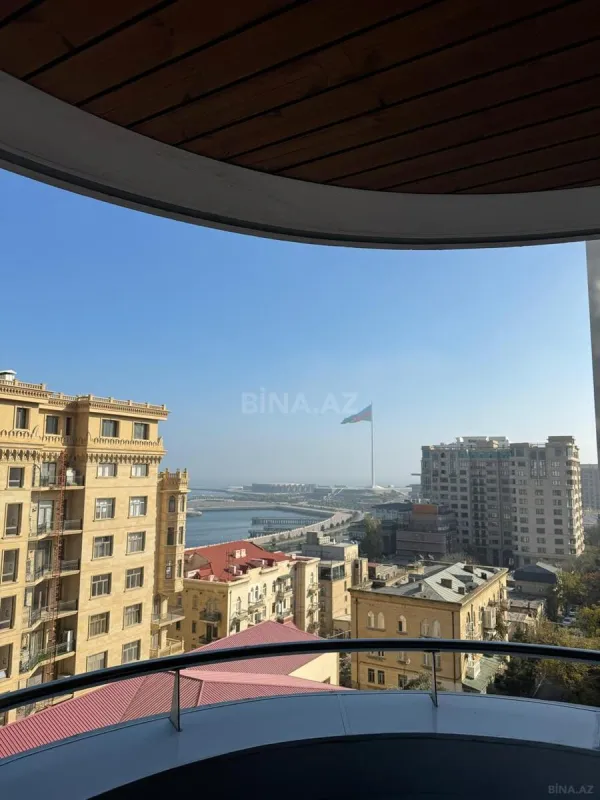 Kirayə verilir 4 otaqlı mənzil 170 m²