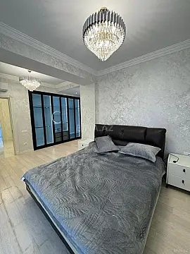 Kirayə verilir 4 otaqlı mənzil 170 m²