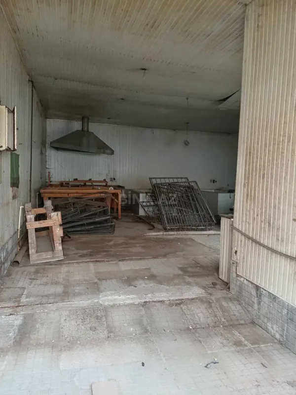 Satılır obyekt 550 m²