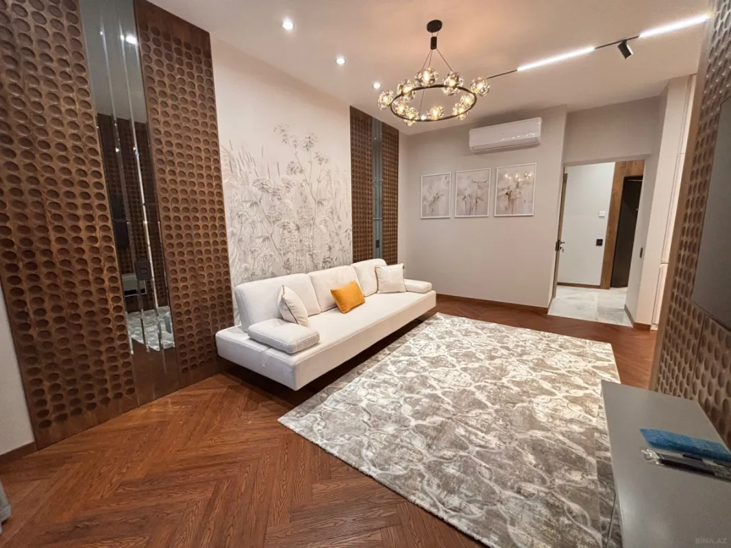 Kirayə verilir 2 otaqlı mənzil 68 m²