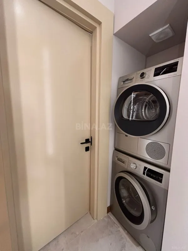 Kirayə verilir 2 otaqlı mənzil 68 m²