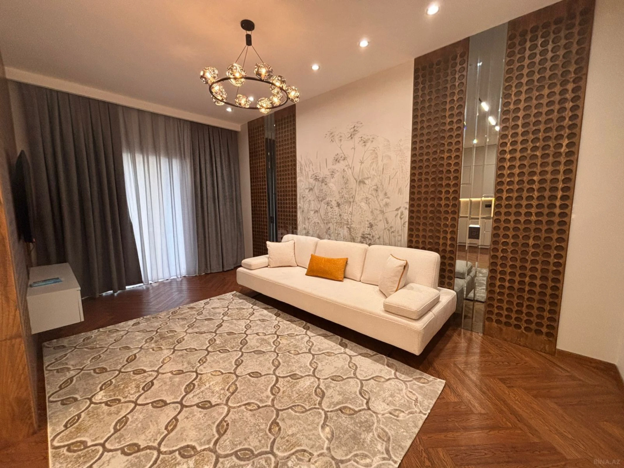 Kirayə verilir 2 otaqlı mənzil 68 m²