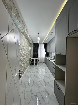 Satılır 2 otaqlı mənzil 88 m²
