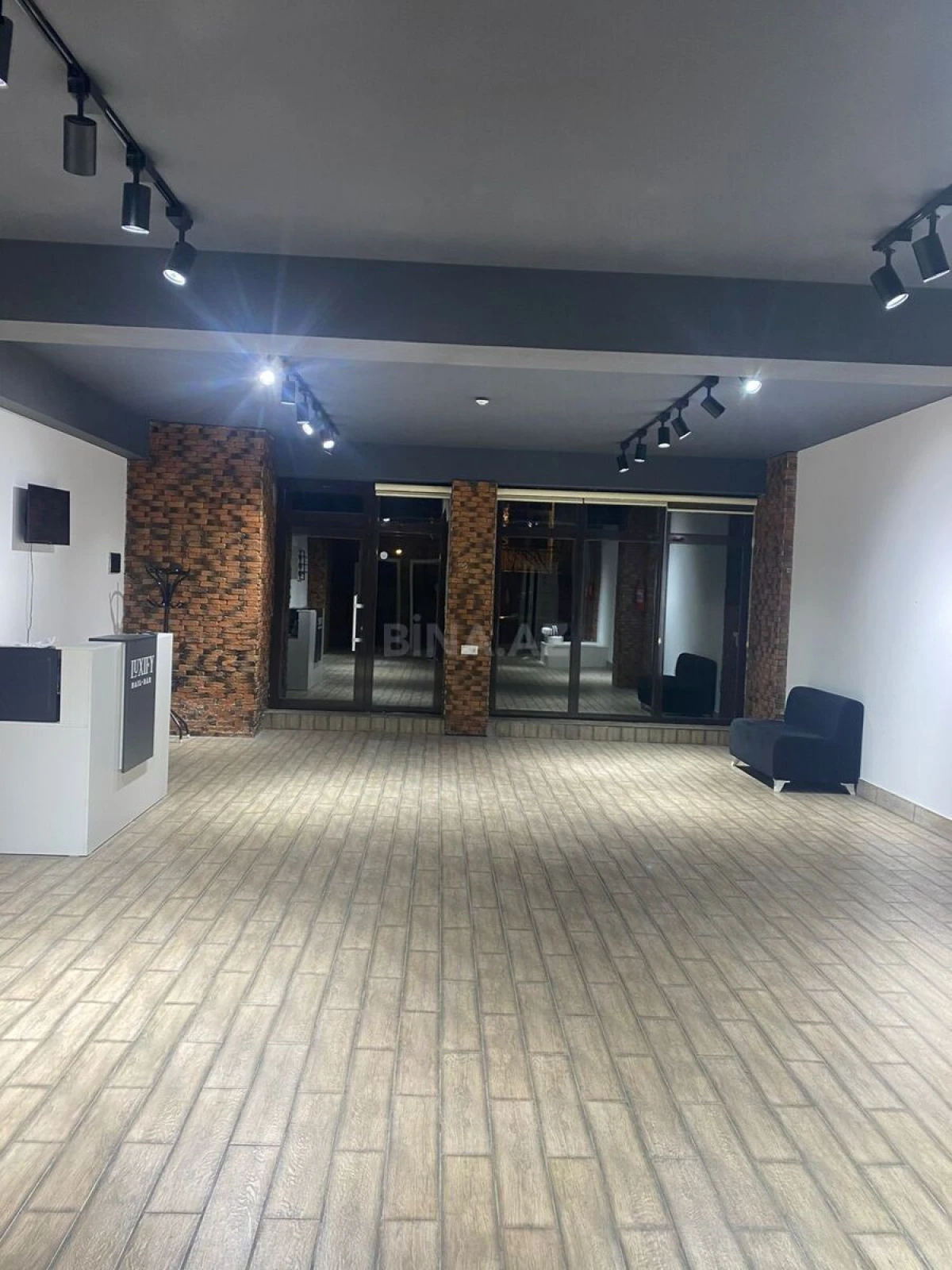 Satılır obyekt 115 m²