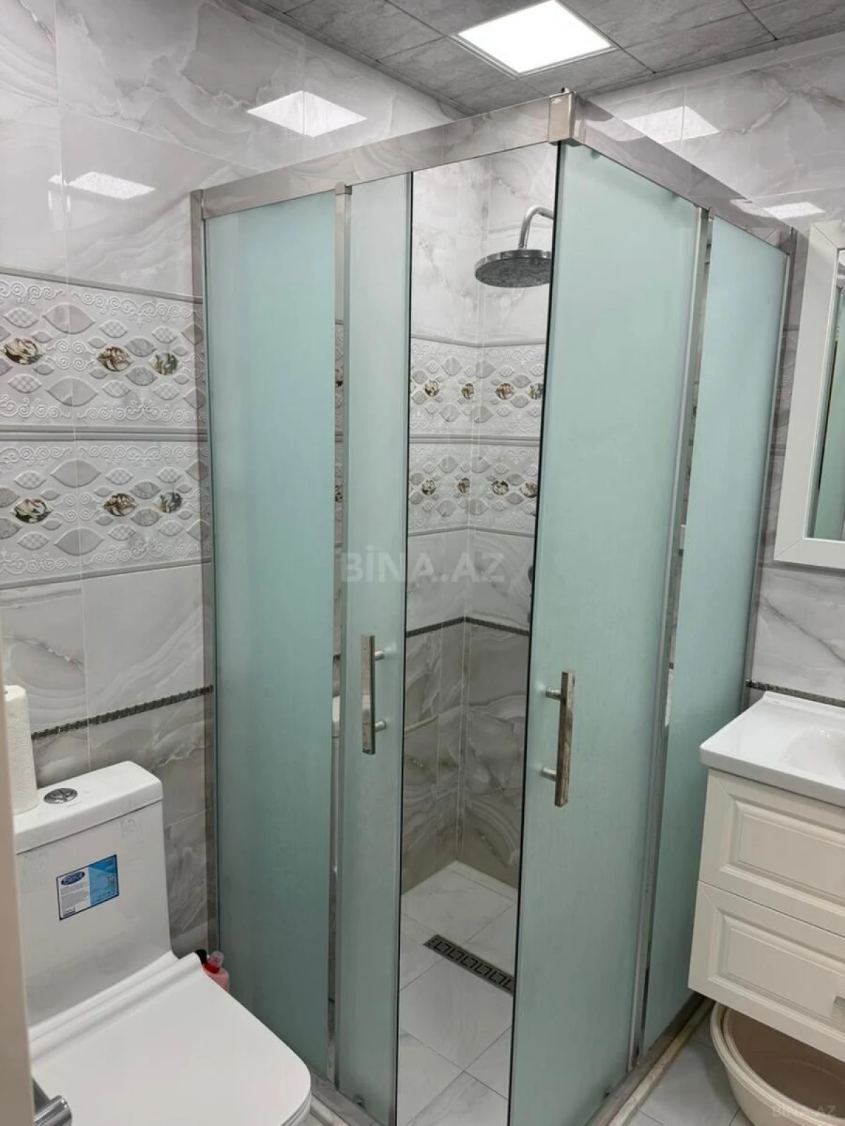 Satılır 2 otaqlı mənzil 72 m²