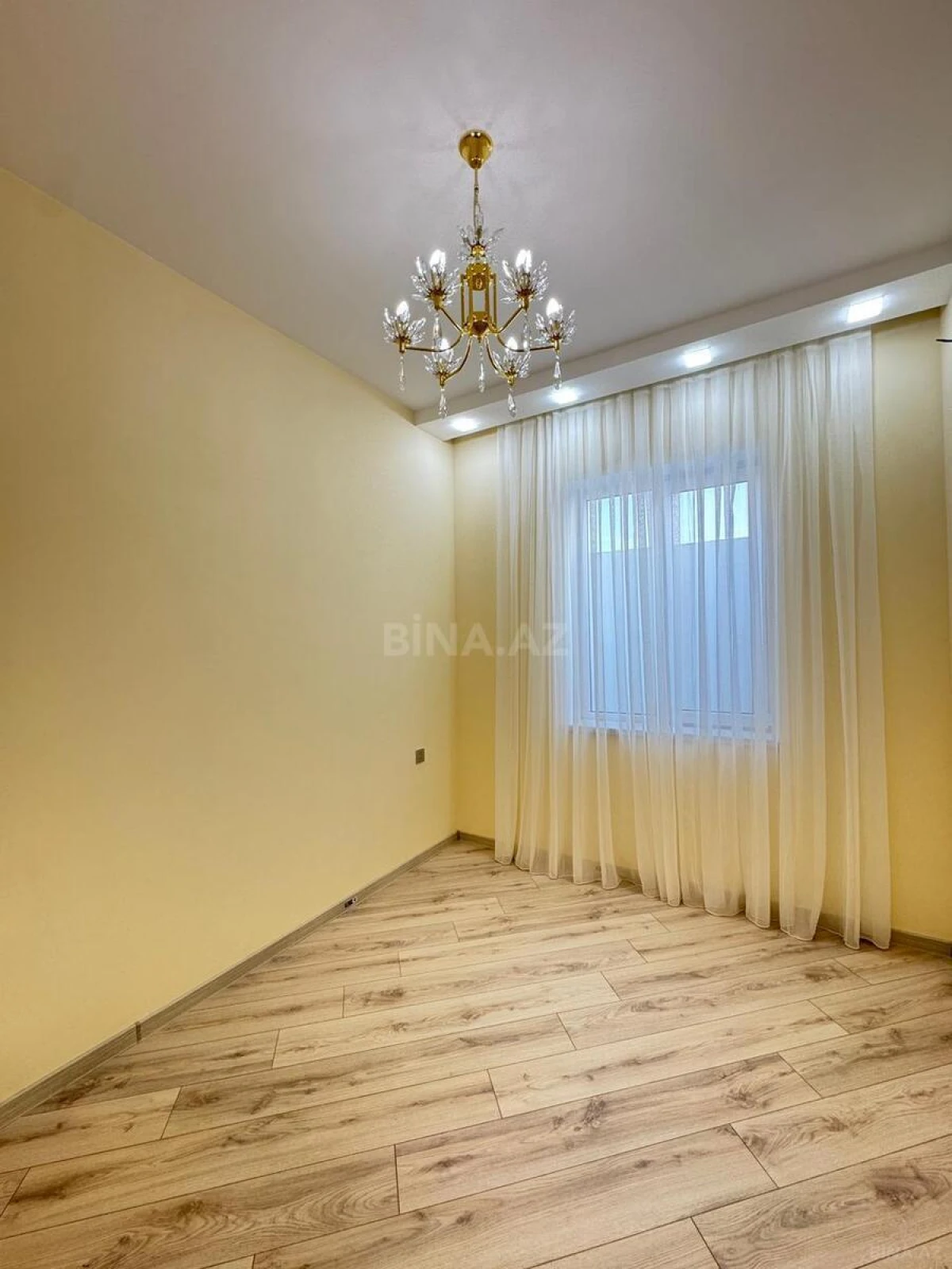 Satılır 4 otaqlı həyət evi 170 m²