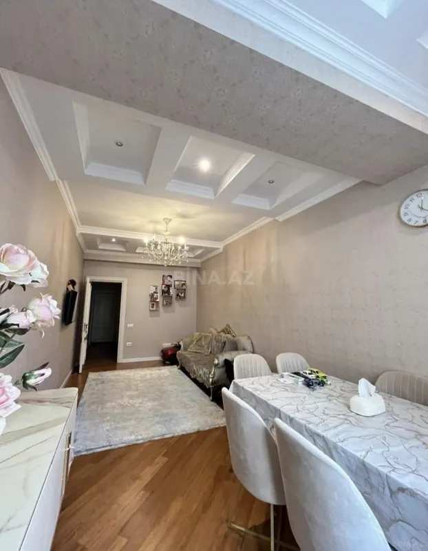 Satılır 3 otaqlı mənzil 112 m²