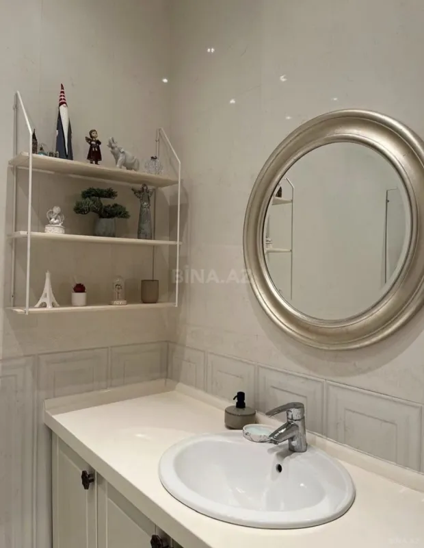 Satılır 3 otaqlı mənzil 112 m²