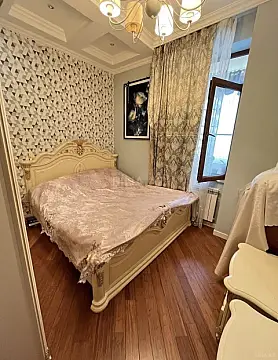 Satılır 3 otaqlı mənzil 112 m²