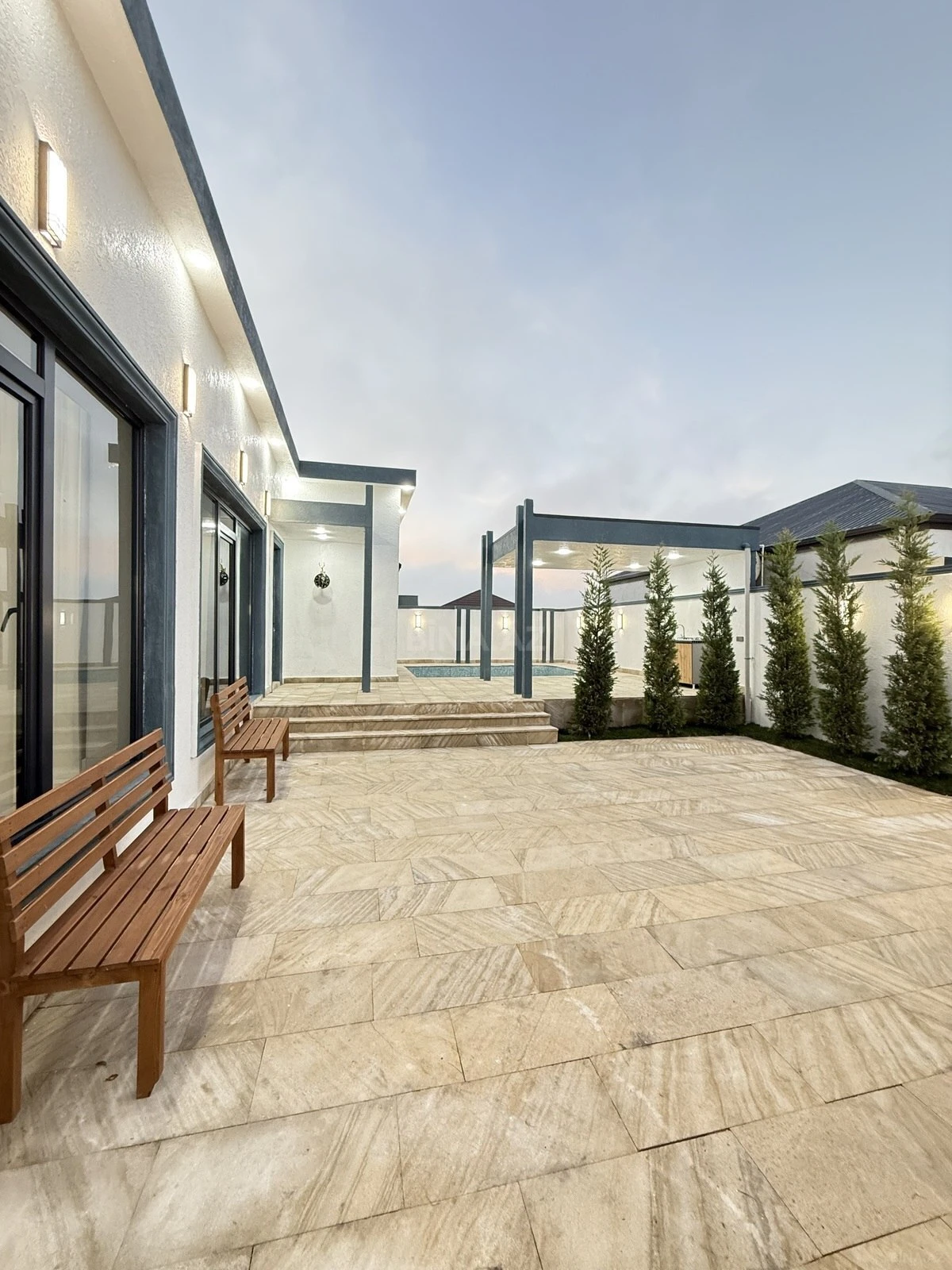 Satılır 4 otaqlı həyət evi 150 m²