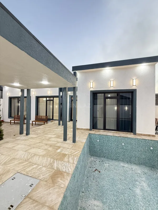 Satılır 4 otaqlı həyət evi 150 m²