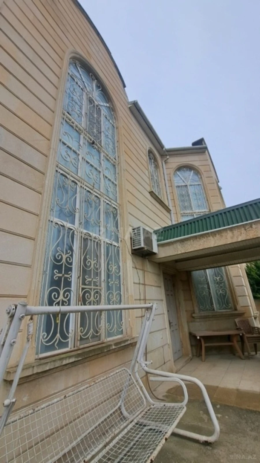 Satılır 6 otaqlı həyət evi 450 m²