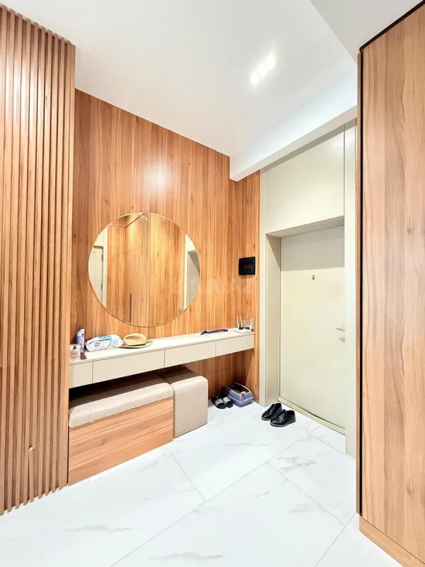 Satılır 2 otaqlı mənzil 75 m²