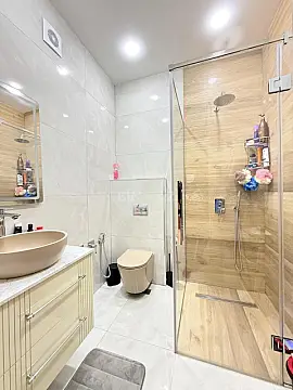 Satılır 2 otaqlı mənzil 75 m²