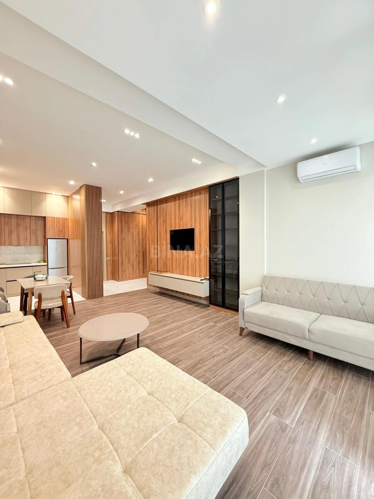 Satılır 2 otaqlı mənzil 75 m²