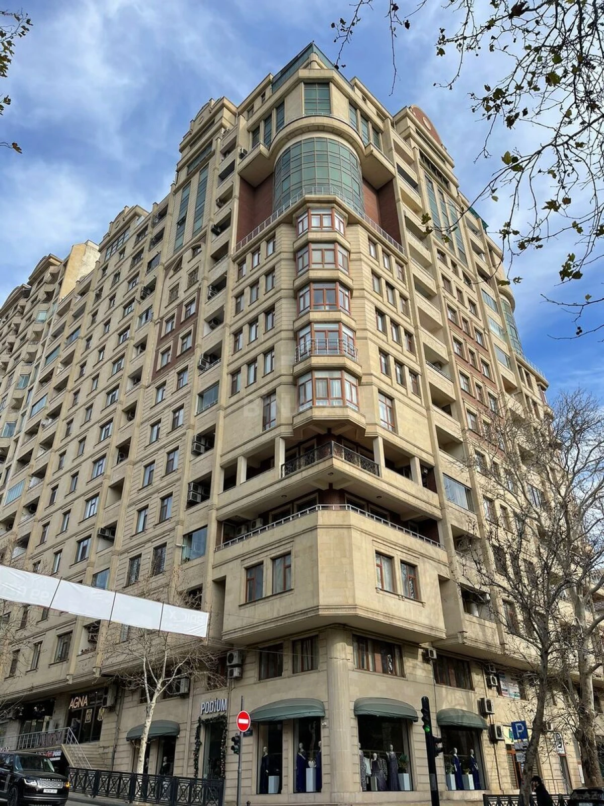 Satılır 3 otaqlı mənzil 160 m²