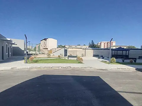 Satılır 3 otaqlı mənzil 118 m²