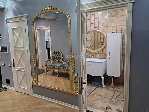 Kirayə verilir 3 otaqlı mənzil 140 m²