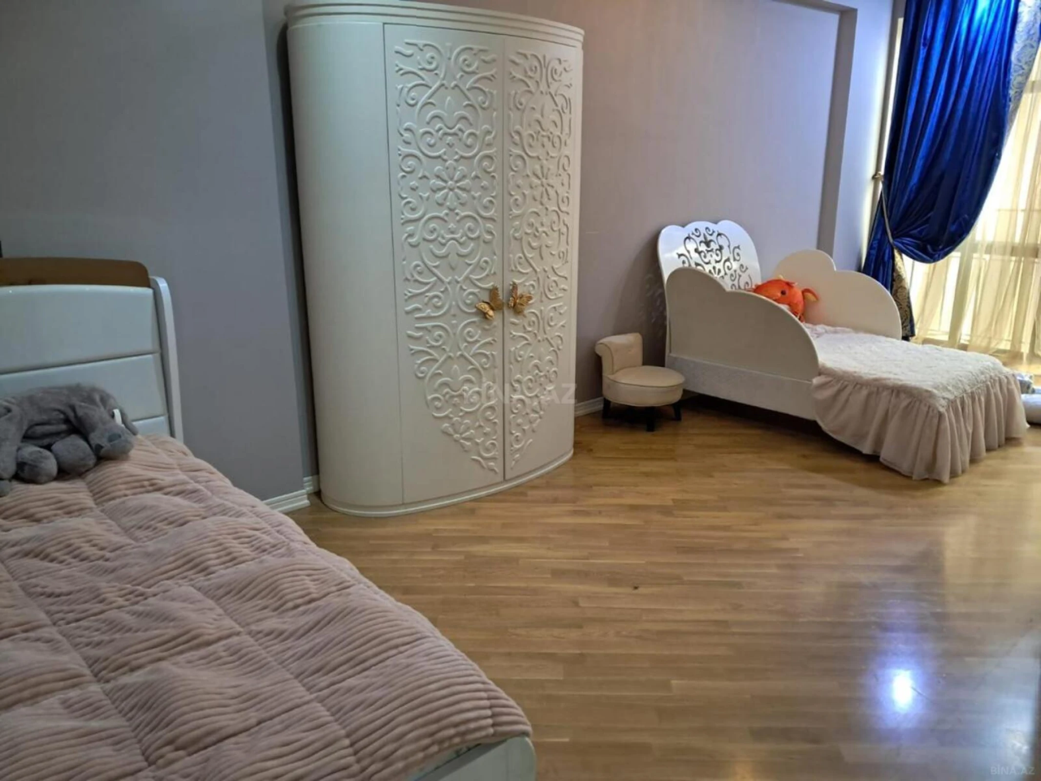 Kirayə verilir 3 otaqlı mənzil 140 m²