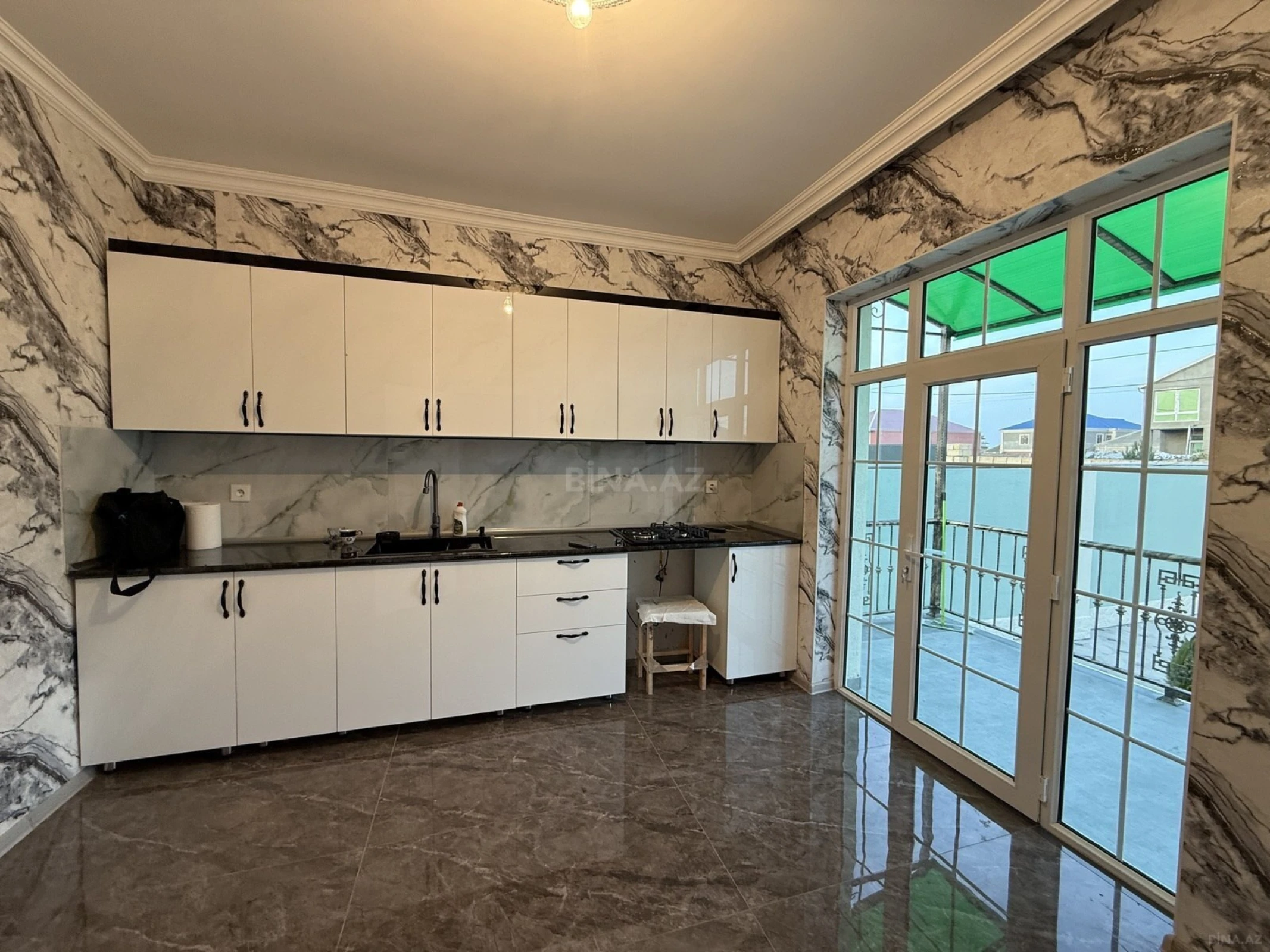 Satılır 3 otaqlı həyət evi 110 m²