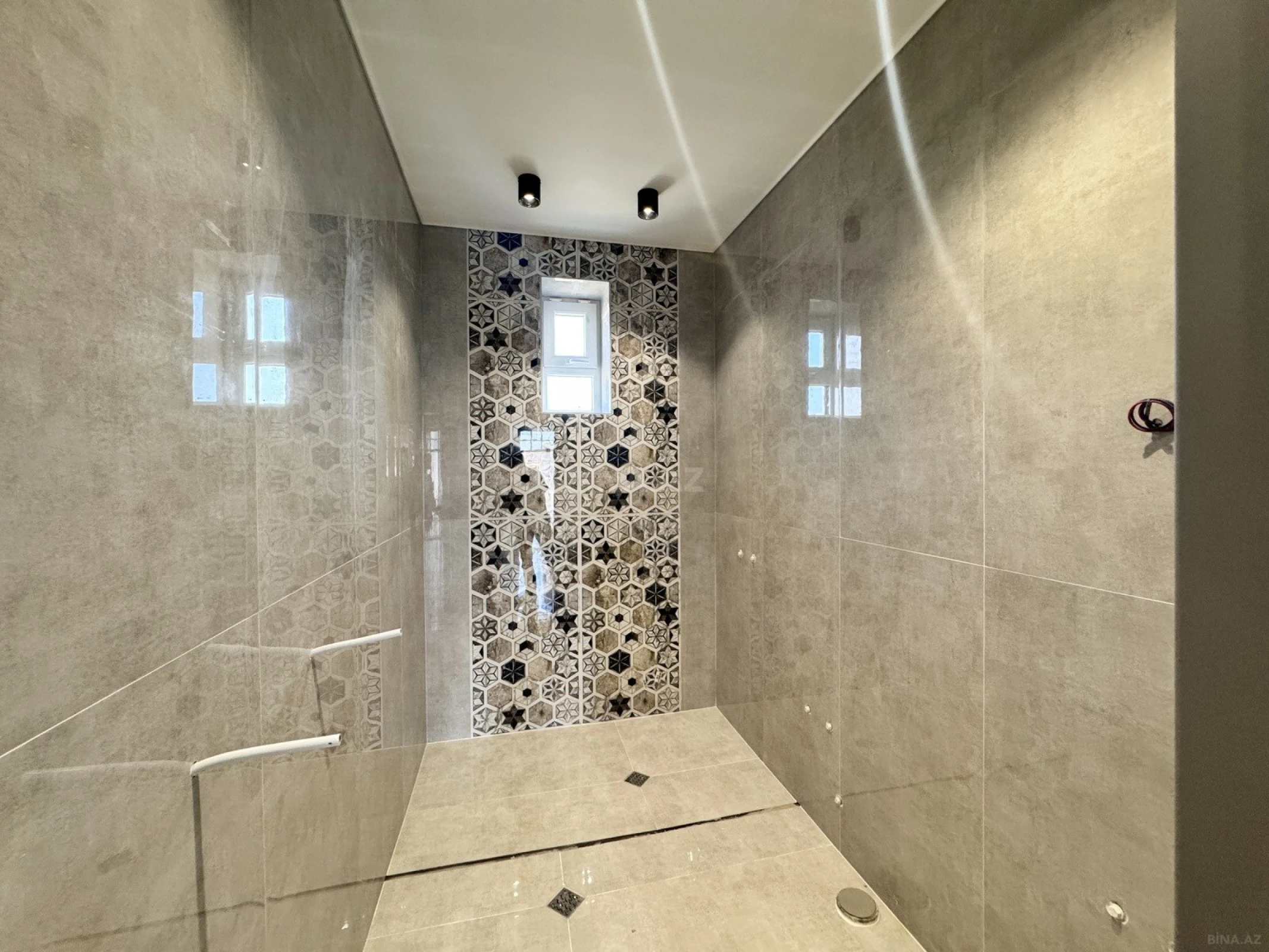 Satılır 4 otaqlı həyət evi 100 m²