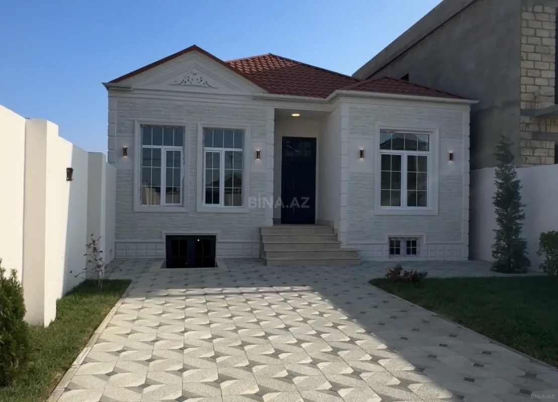 Satılır 4 otaqlı həyət evi 100 m²