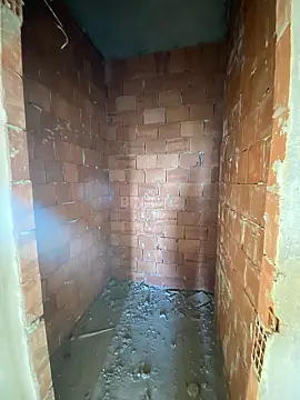 Satılır 4 otaqlı mənzil 147 m²