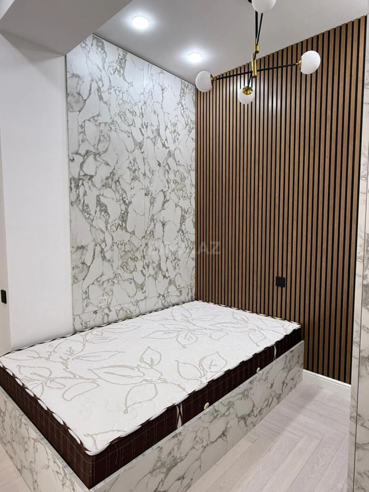 Satılır 3 otaqlı mənzil 117 m²