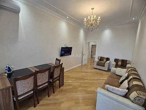 Kirayə verilir 2 otaqlı mənzil 90 m²