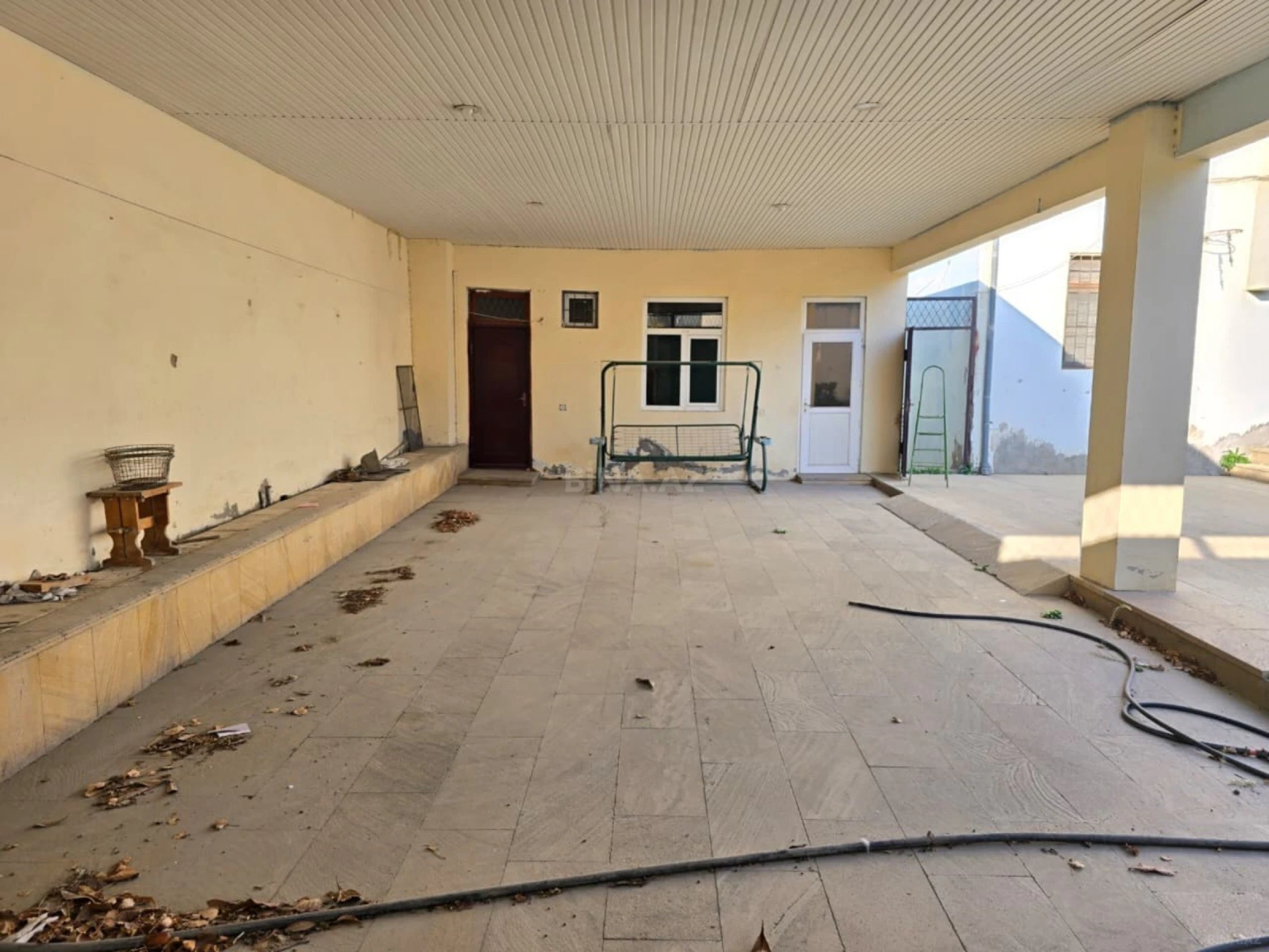 Satılır 6 otaqlı həyət evi 500 m²