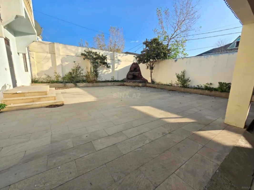 Satılır 6 otaqlı həyət evi 500 m²