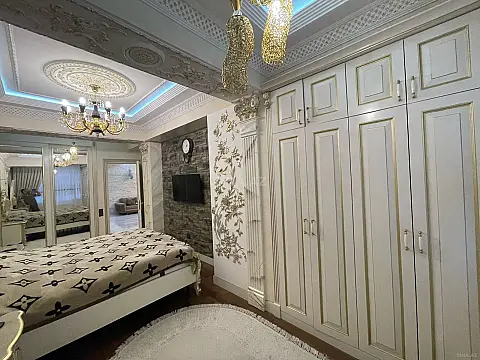 Satılır 3 otaqlı mənzil 128 m²